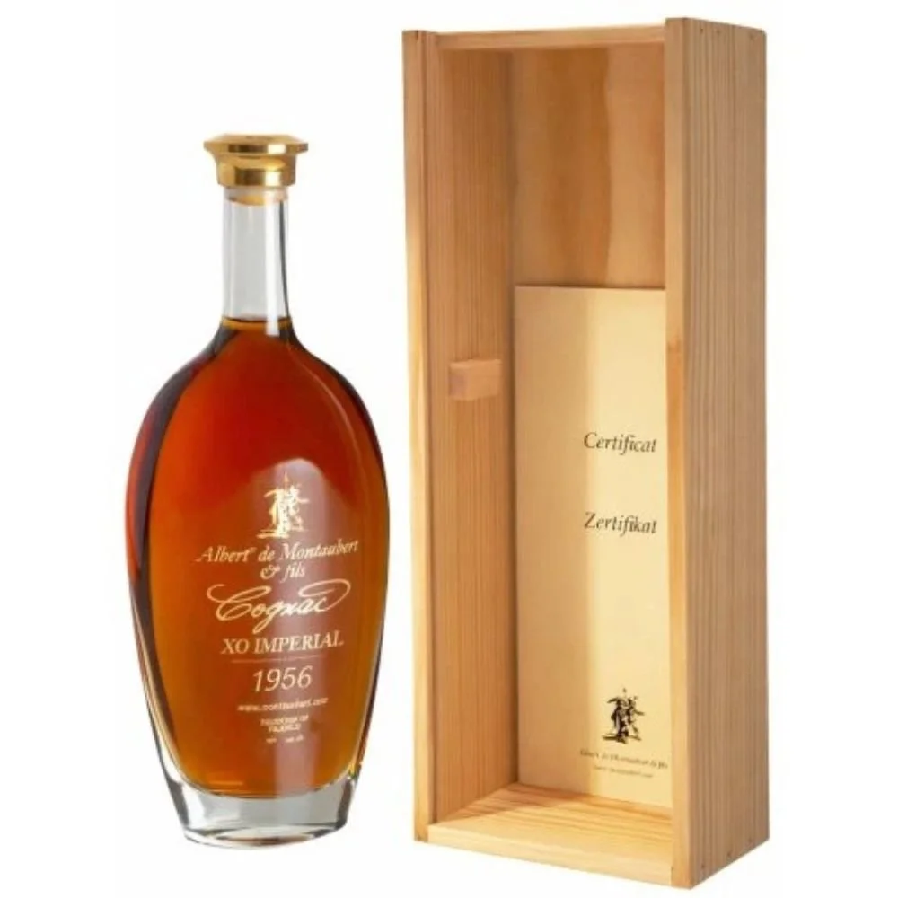 Albert de Montaubert XO 1956 0,7l 45% Dřevěný box