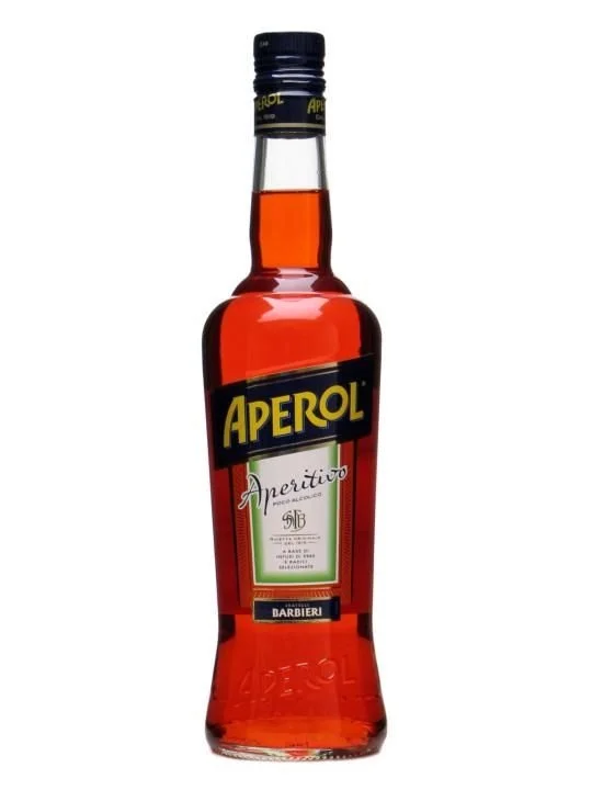 Alkohol značky Aperol