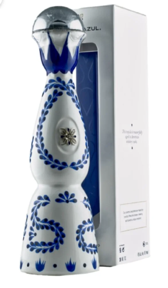 Alkohol značky Clase Azul