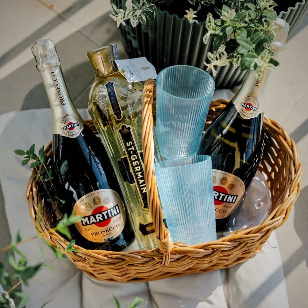 Dárkový Piknikový Koš s Alkoholem - St. Germain Liqueur 0,7l 20%