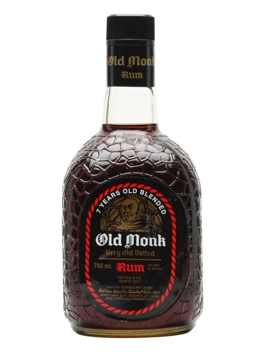 Alkohol značky Old Monk
