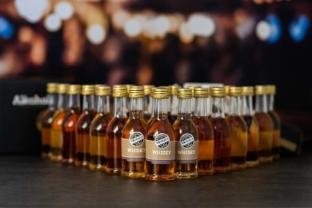 Lahev Whisky předplatné na 12 měsíců
